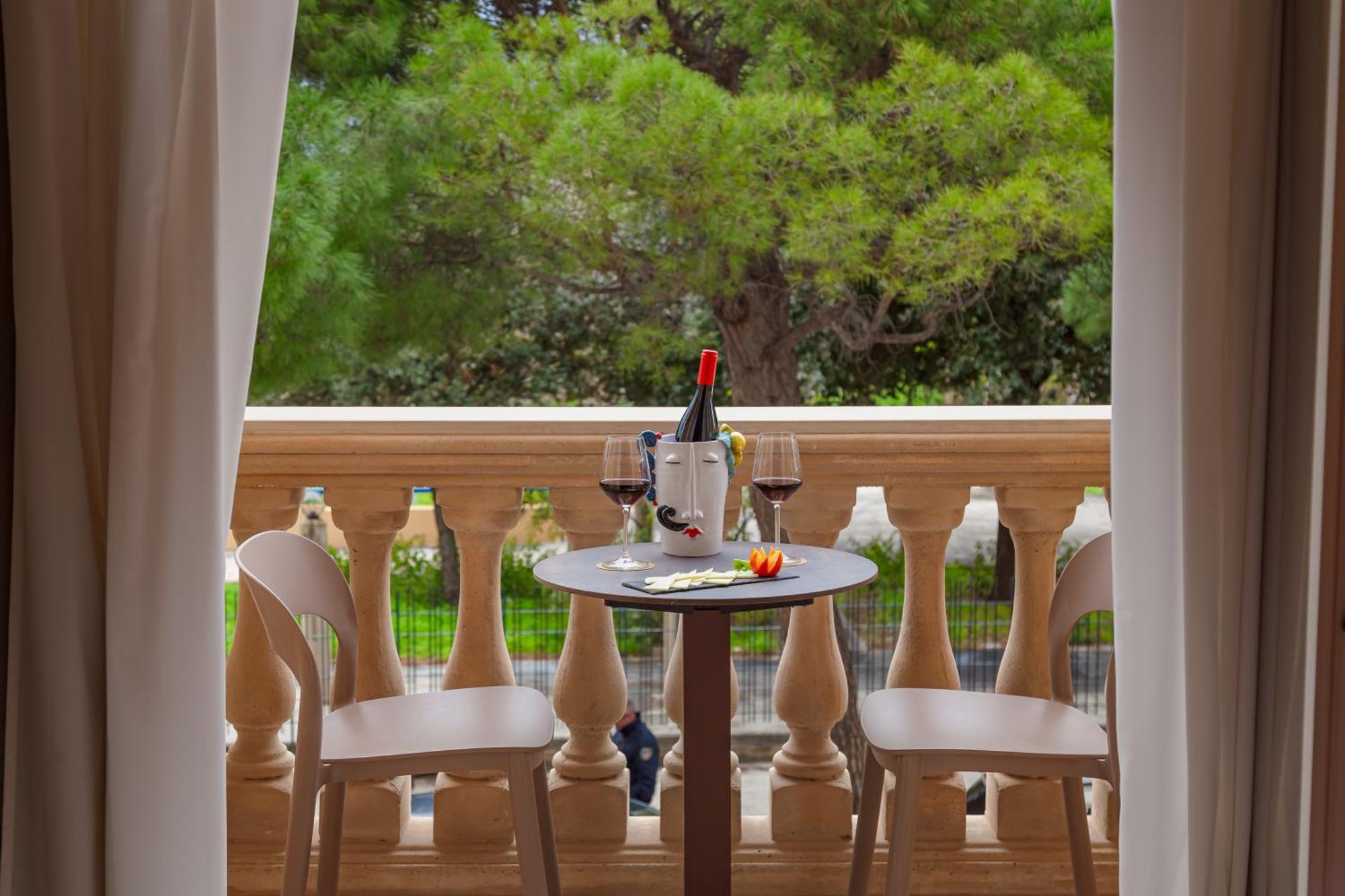 שאקה La Paloma Blanca Hotel מראה חיצוני תמונה